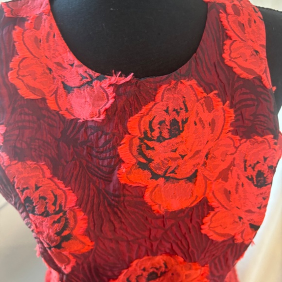 Chicwish - Picture 3 of 4